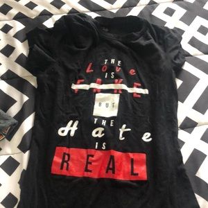 Short sleeve shirt size large